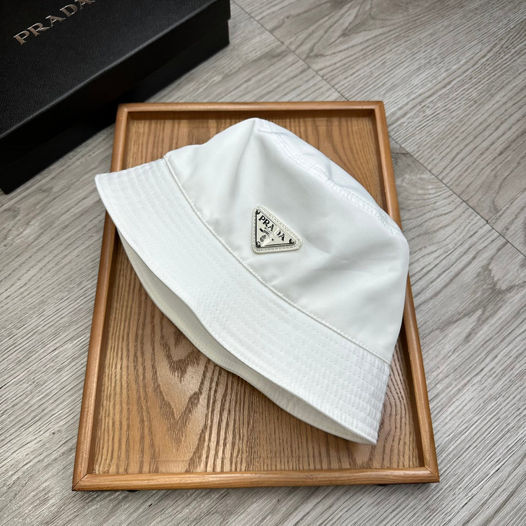 PRADA BUCKET HAT IN WHITE RE-NYLON 741389