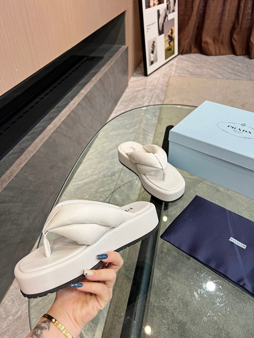 PRADA THONG FLATFORM SANLS WHITE LAMBSKIN