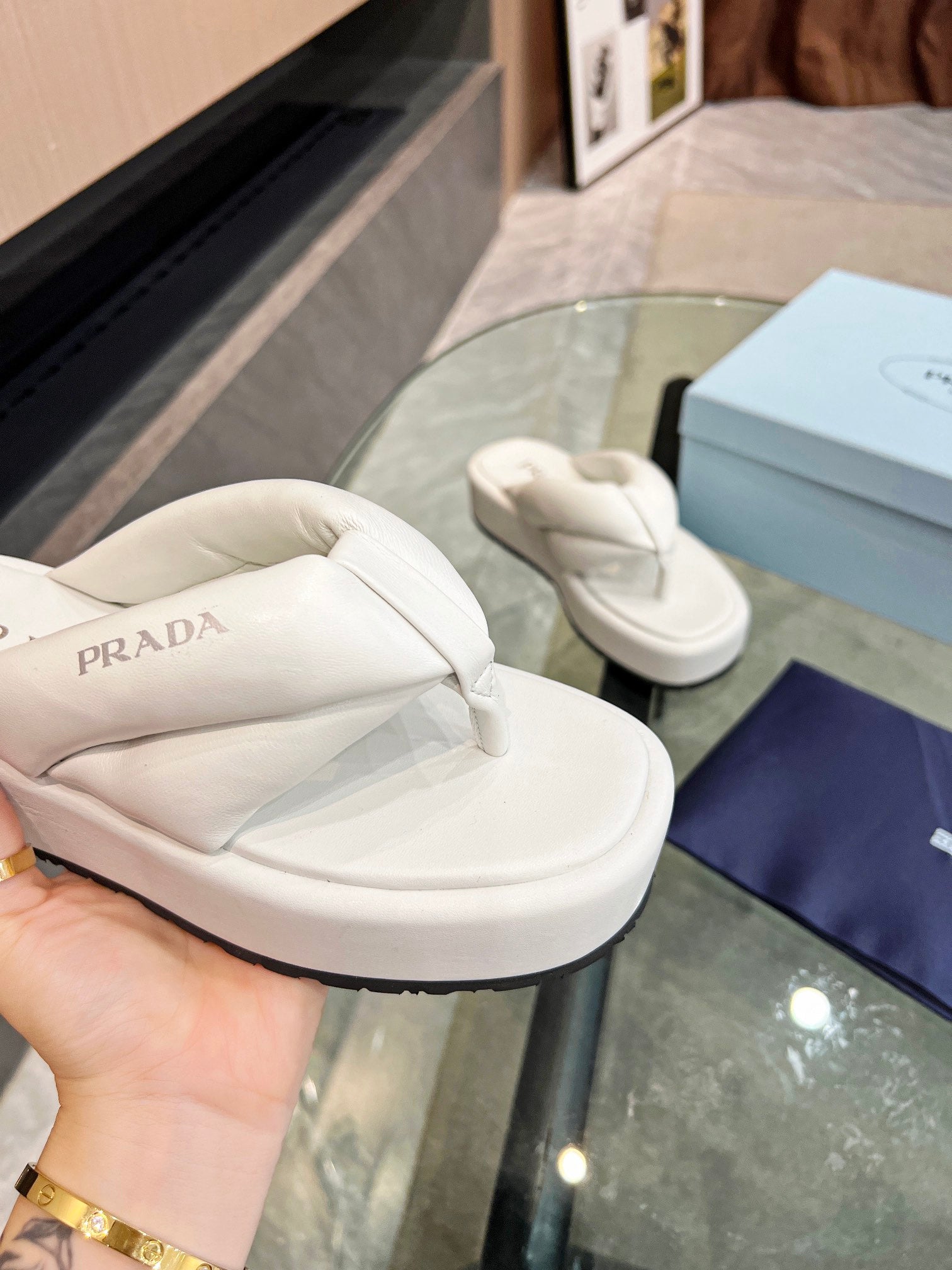 PRADA THONG FLATFORM SANLS WHITE LAMBSKIN
