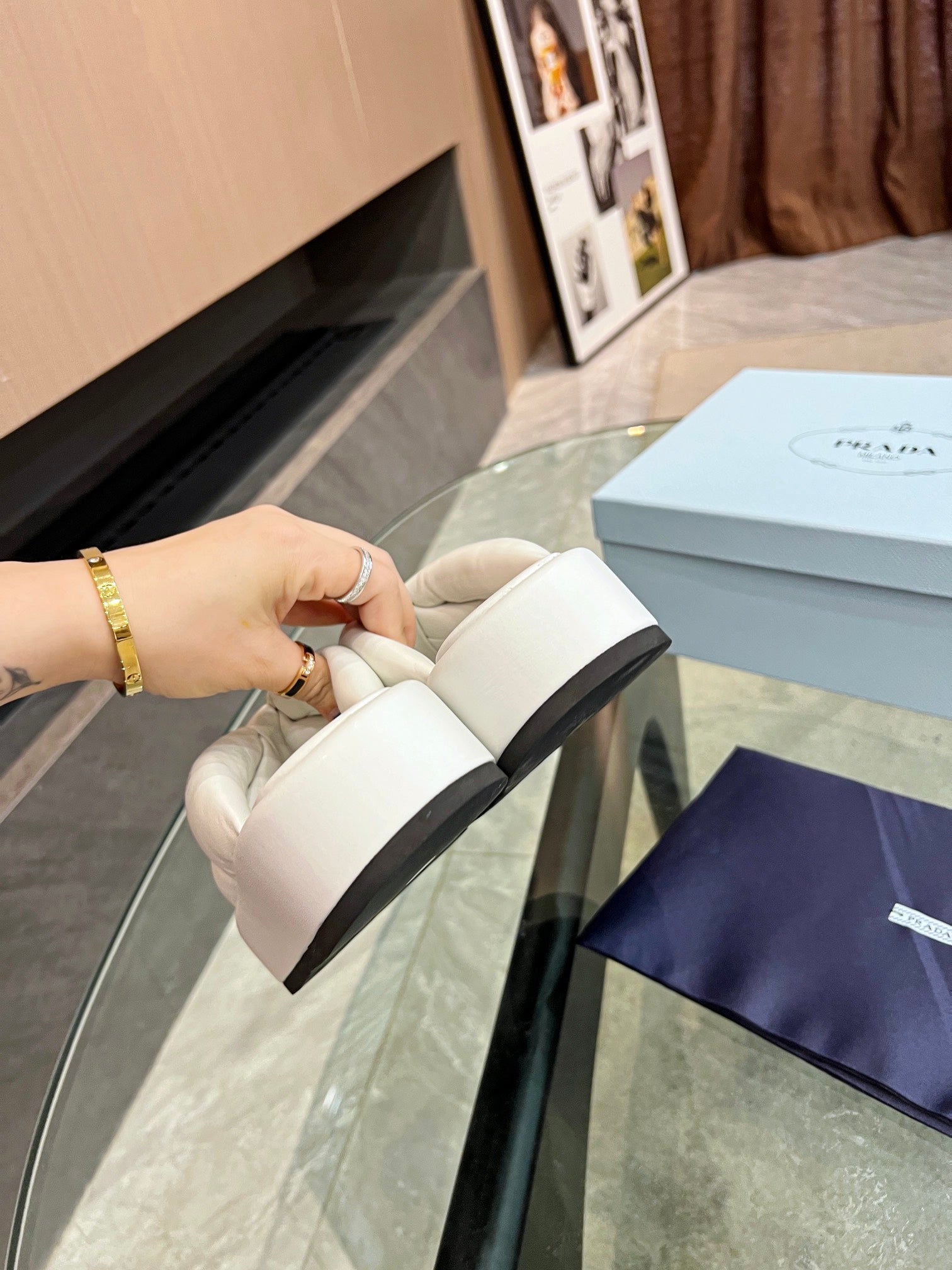PRADA THONG FLATFORM SANLS WHITE LAMBSKIN
