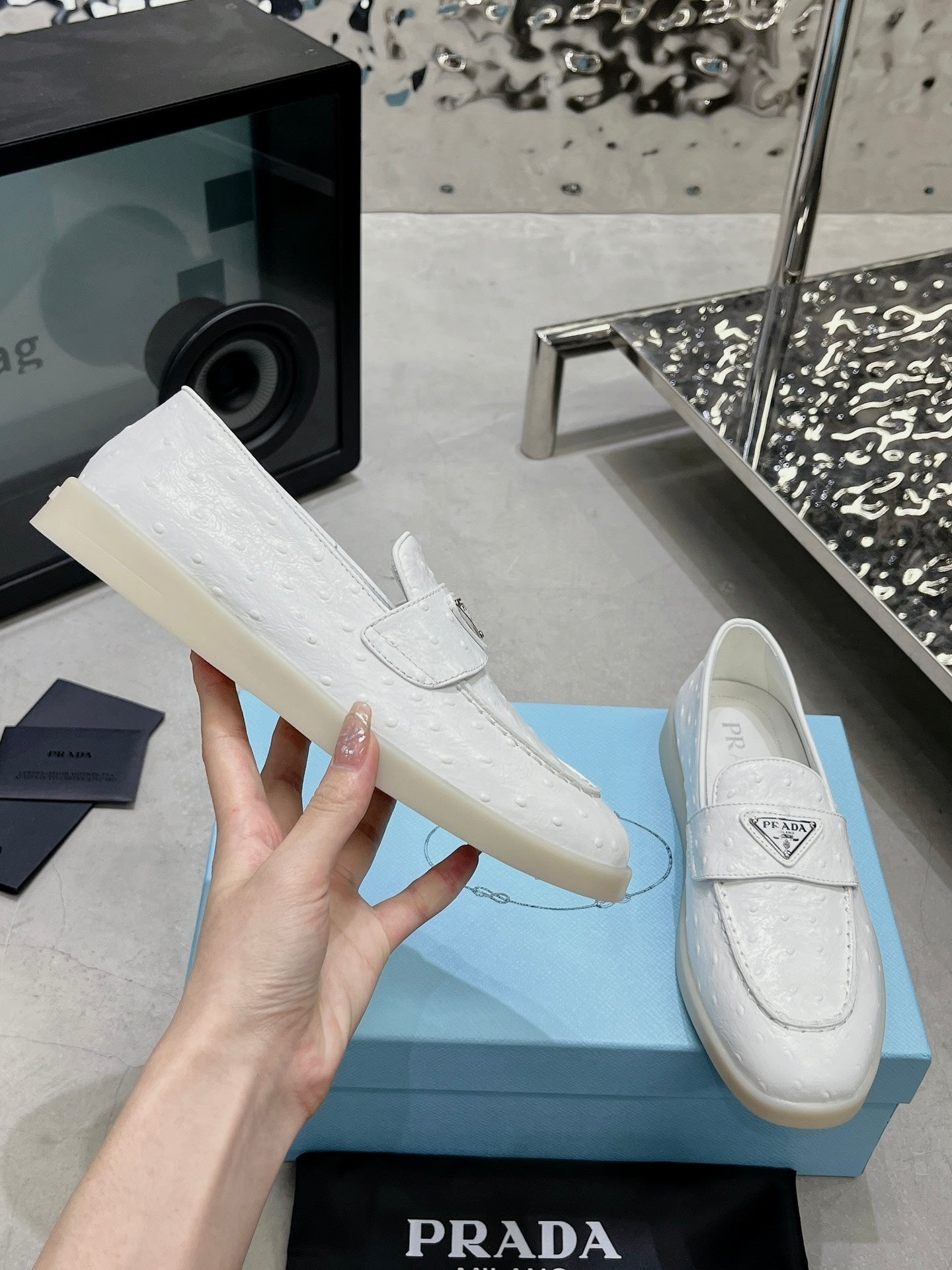 PRADA OSTRICH PATTERN LOAFERS WHITE CALFSKIN
