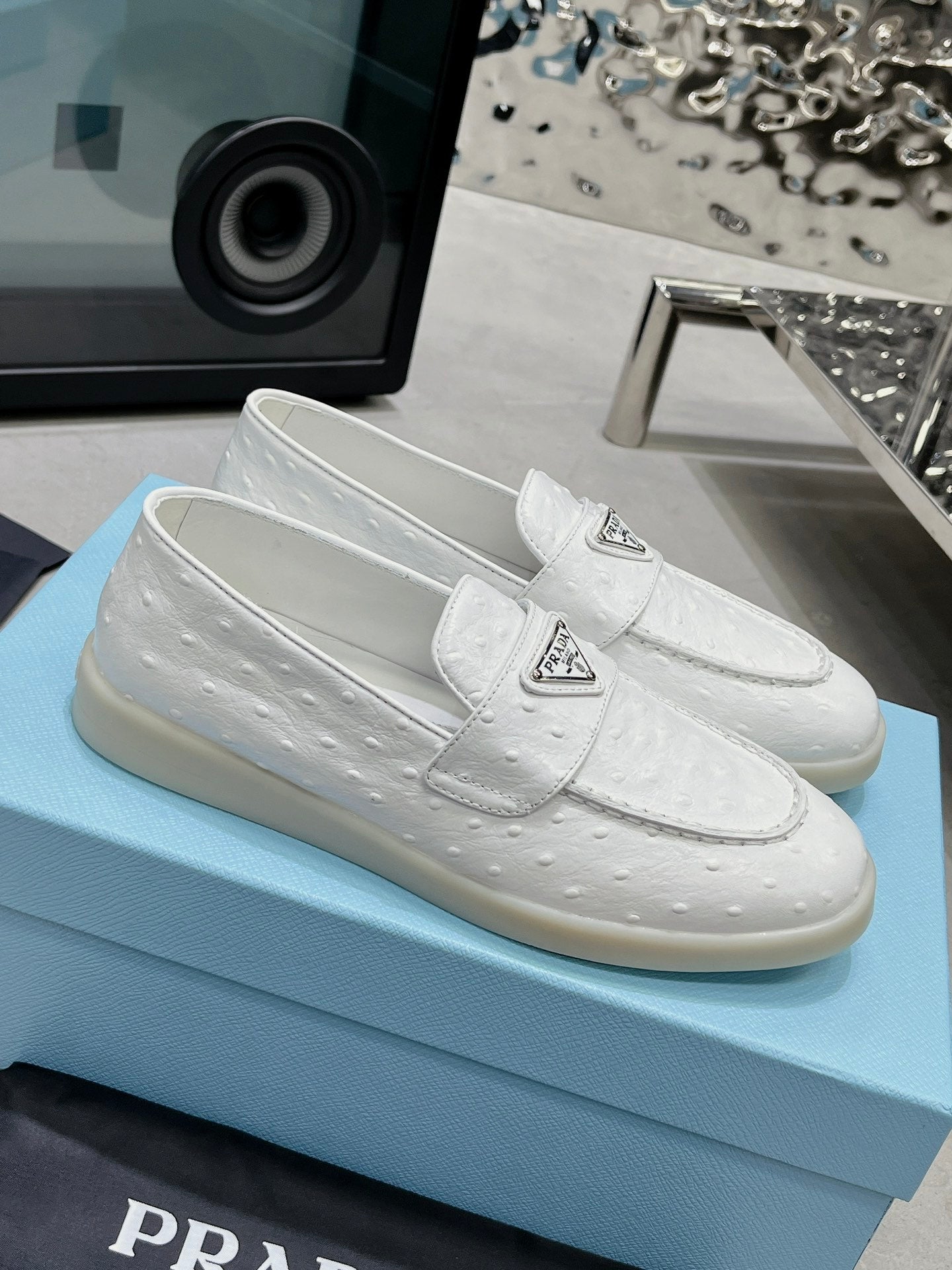 PRADA OSTRICH PATTERN LOAFERS WHITE CALFSKIN