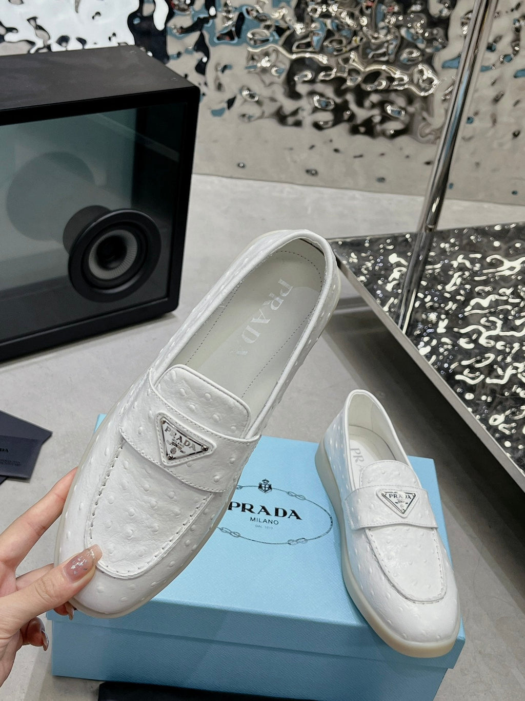PRADA OSTRICH PATTERN LOAFERS WHITE CALFSKIN