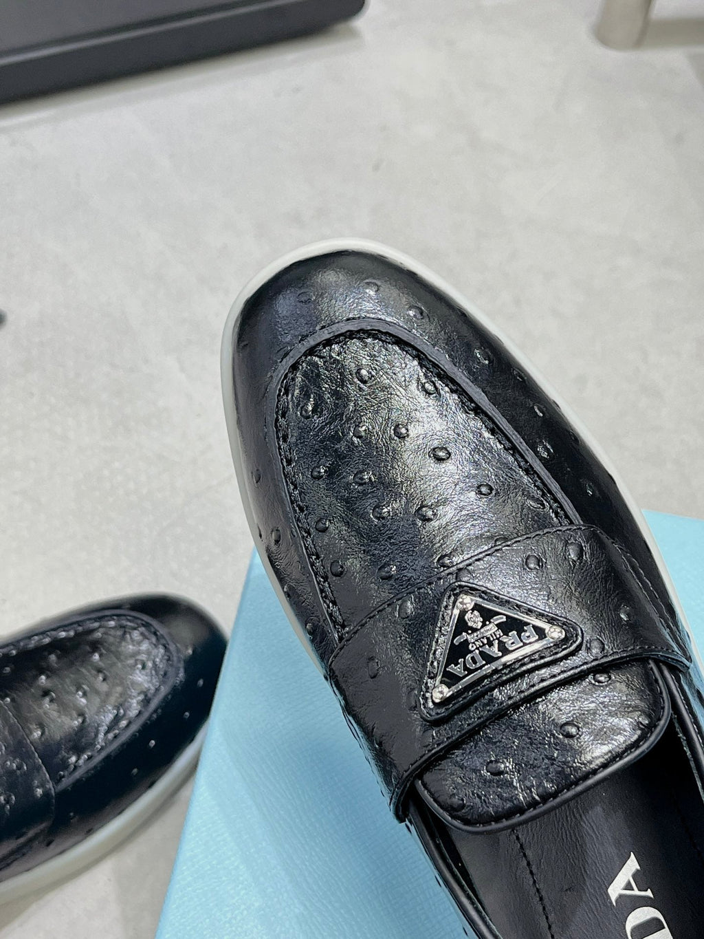 PRADA OSTRICH PATTERN LOAFERS BLACK CALFSKIN