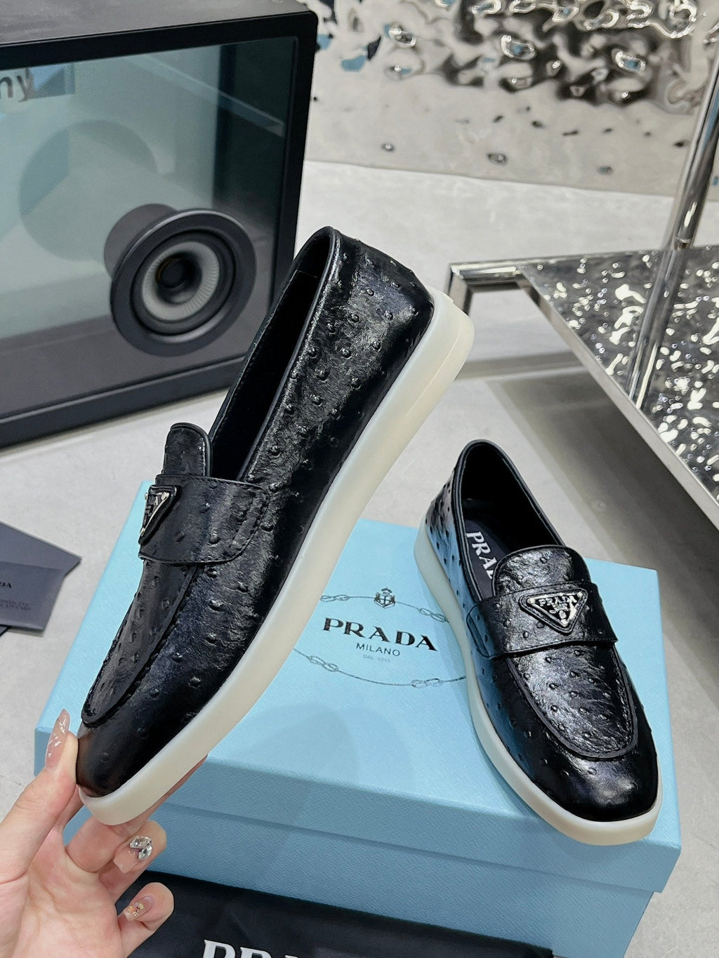 PRADA OSTRICH PATTERN LOAFERS BLACK CALFSKIN
