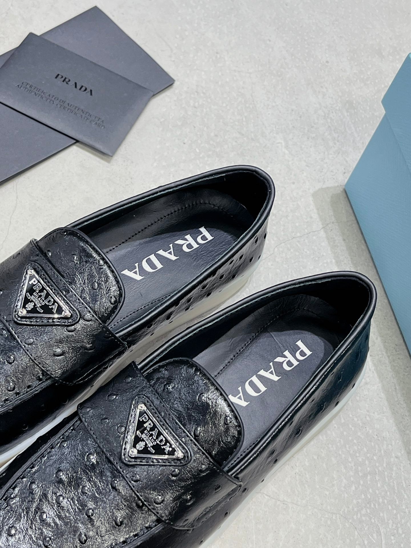 PRADA OSTRICH PATTERN LOAFERS BLACK CALFSKIN