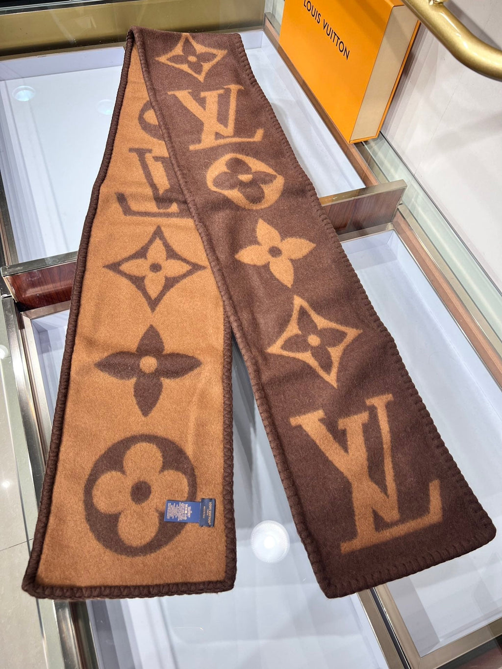 LOUIS VUITTON LV SCARF 240 CM IN CASHMERE 737199