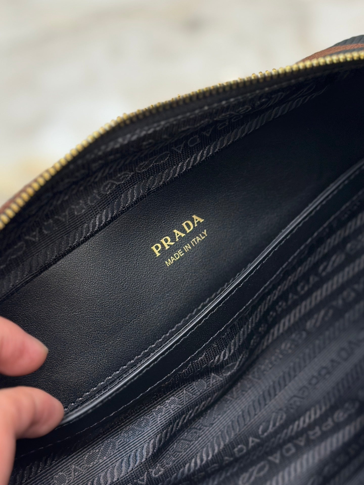 PRADA MESSENGER BAG 22 IN BLACK AND BROWN EMBROIDERED FABRIC GOLD HARDWARE