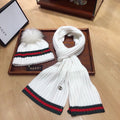 GUCCI SET SCARF AND HAT IN WHITE WOOL AND CASHMERE 945028