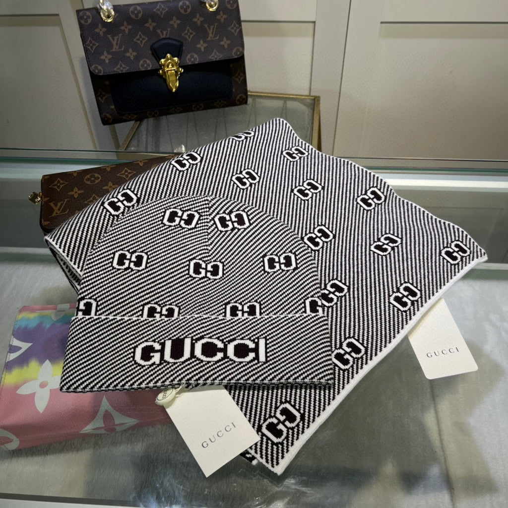 GUCCI SET SCARF AND HAT IN BLACK MIX WHITE WOOL AND CASHMERE 946332