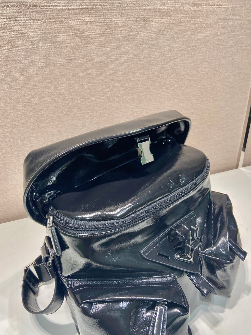 PRADA CROSSBODY BAG 29 IN BLACK OIL WAX LAMBSKIN