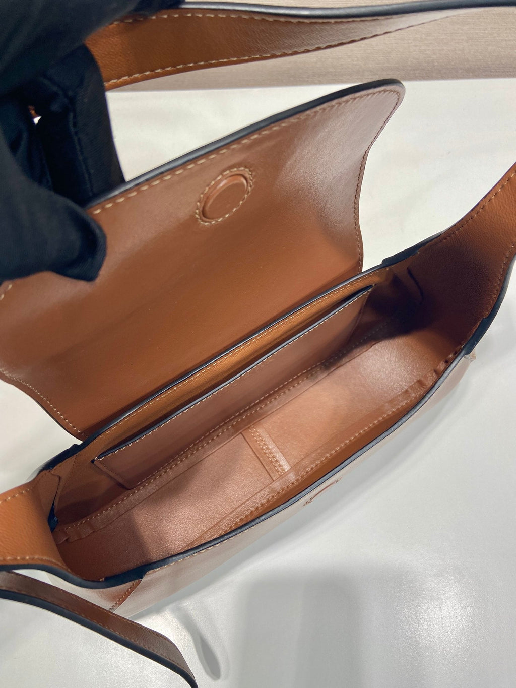 PRADA FLAP BAG 25 IN CINNAMON BROWN SMOOTH CALFSKIN TRIANGLE LOGO