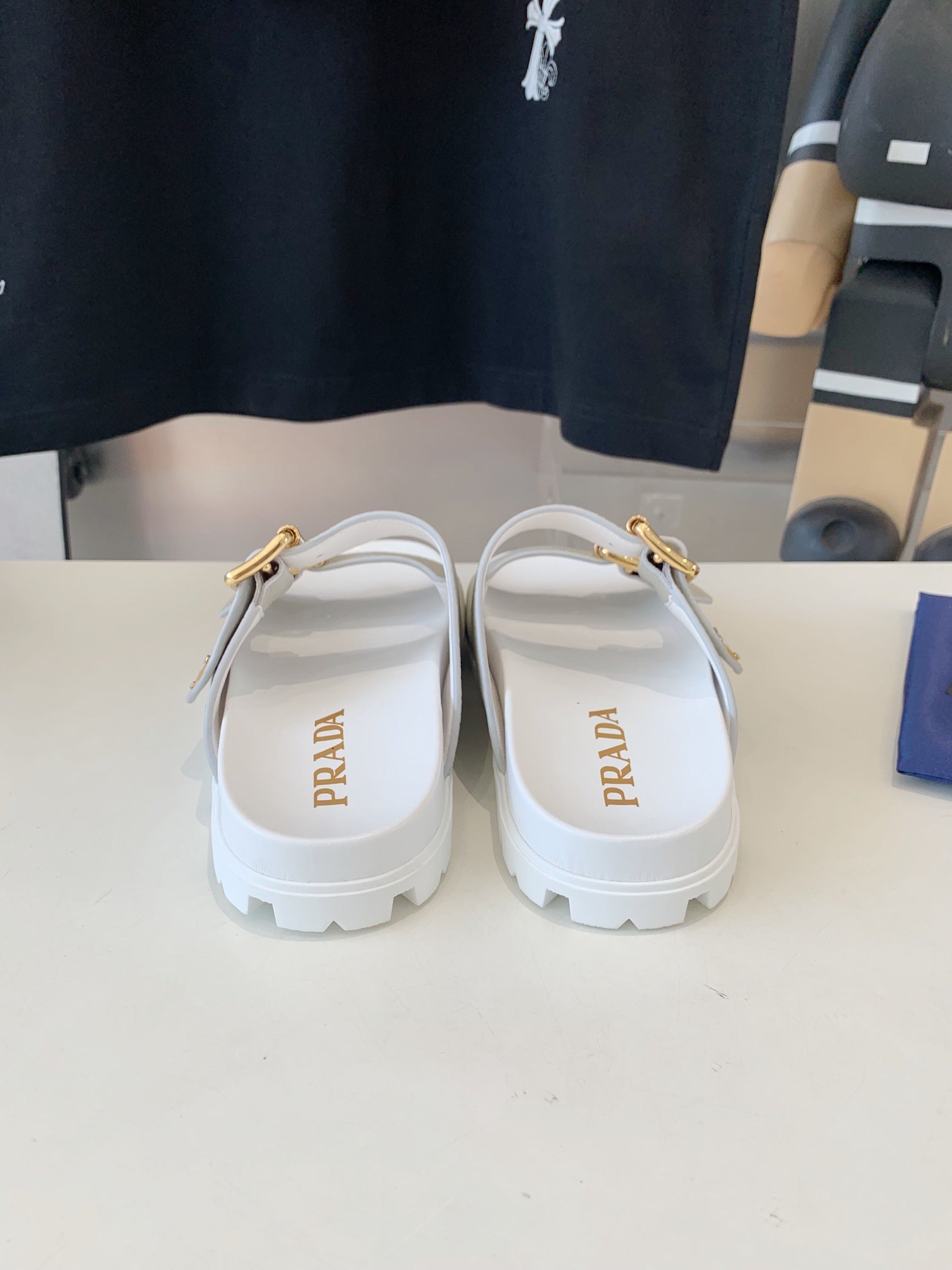 PRADA STRAP SLIDES SANLS WHITE AND LIGHT GRAY SUEDE