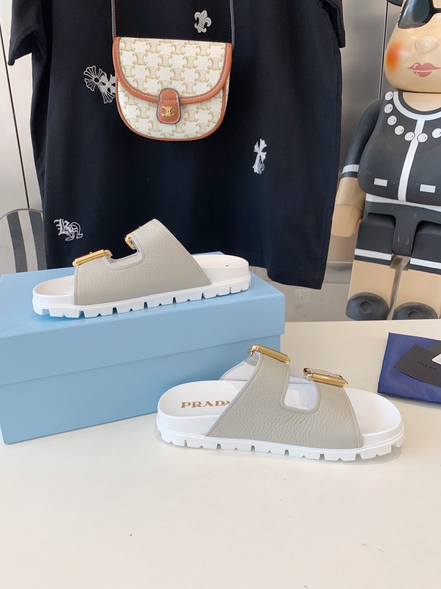 PRADA STRAP SLIDES SANLS WHITE AND LIGHT GRAY SUEDE