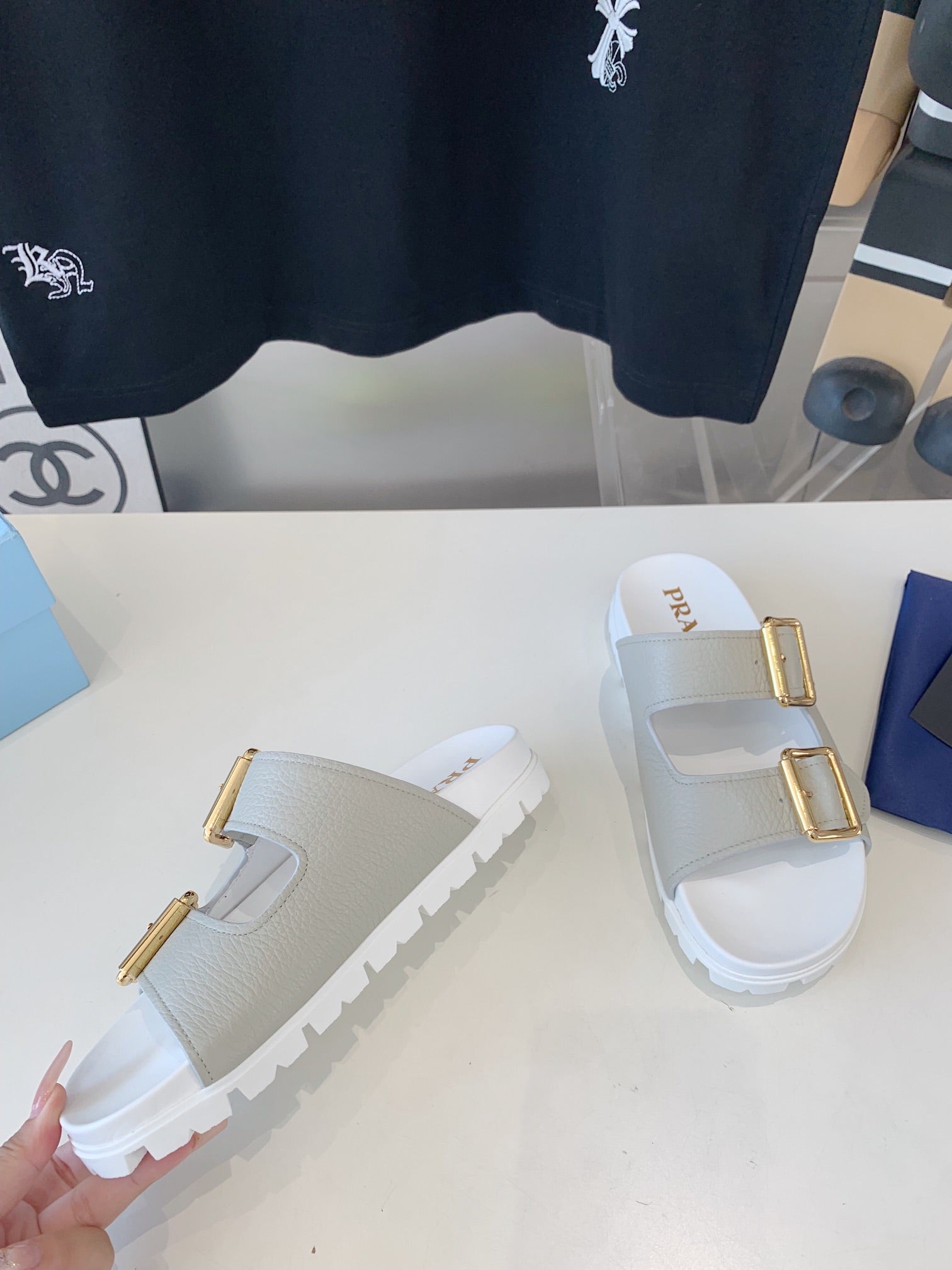 PRADA STRAP SLIDES SANLS WHITE AND LIGHT GRAY SUEDE