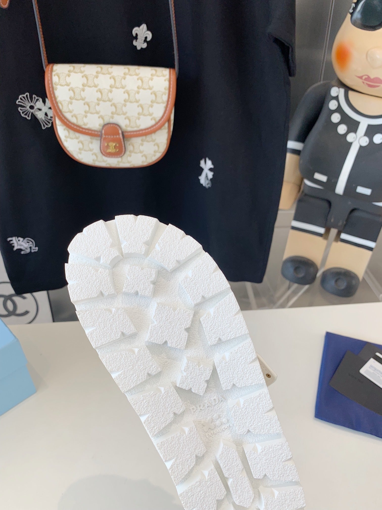 PRADA STRAP SLIDES SANLS WHITE LAMBSKIN