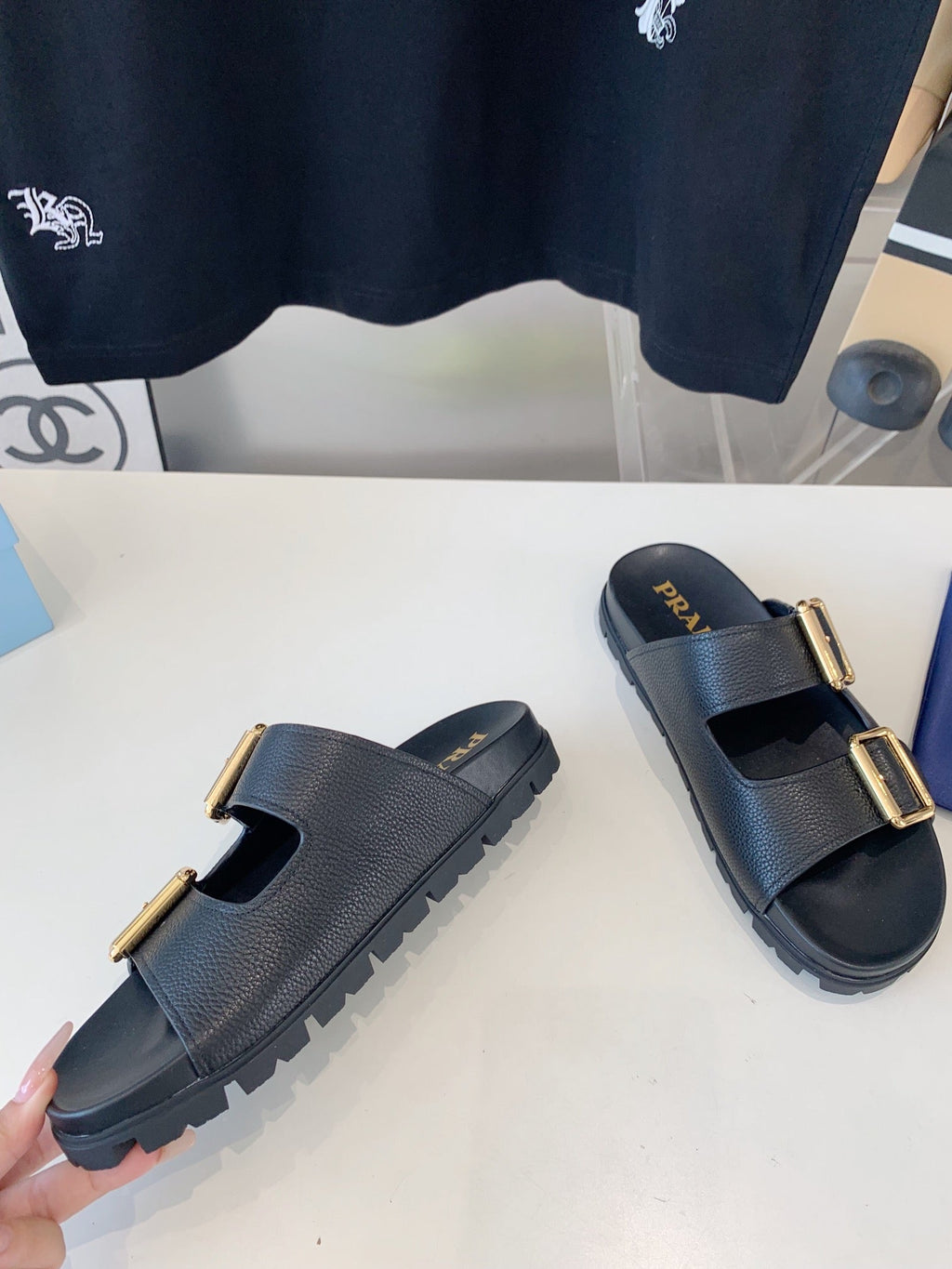 PRADA STRAP SLIDES SANLS BLACK LAMBSKIN