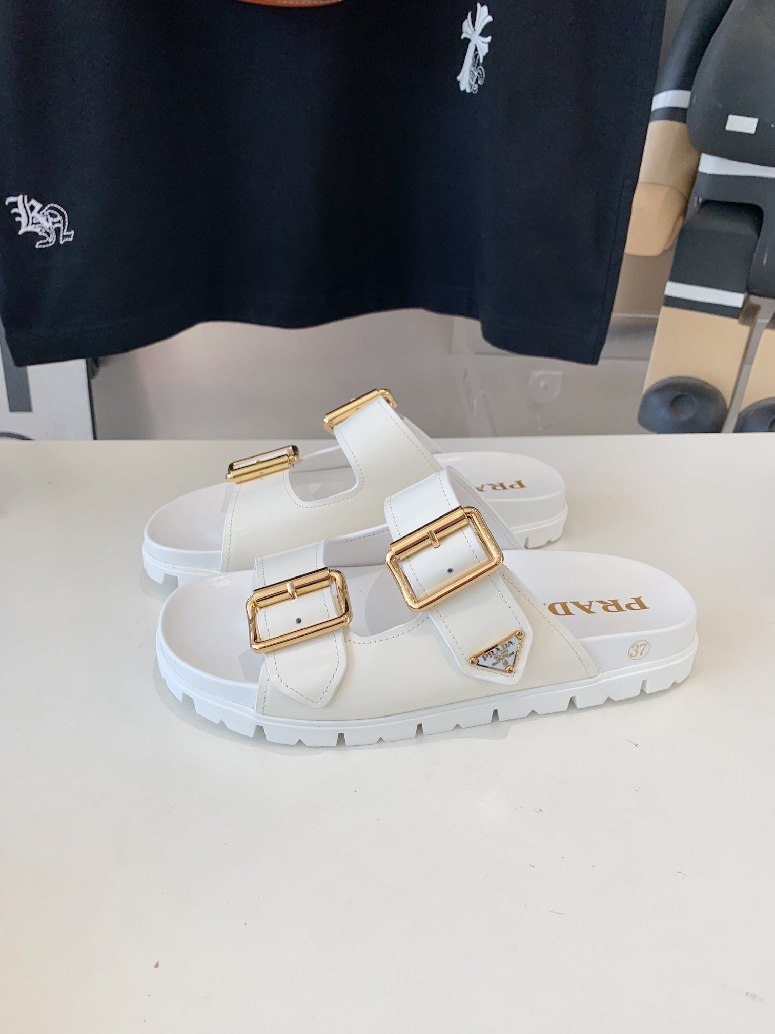 PRADA STRAP SLIDES SANLS GLOSSY WHITE CALFSKIN