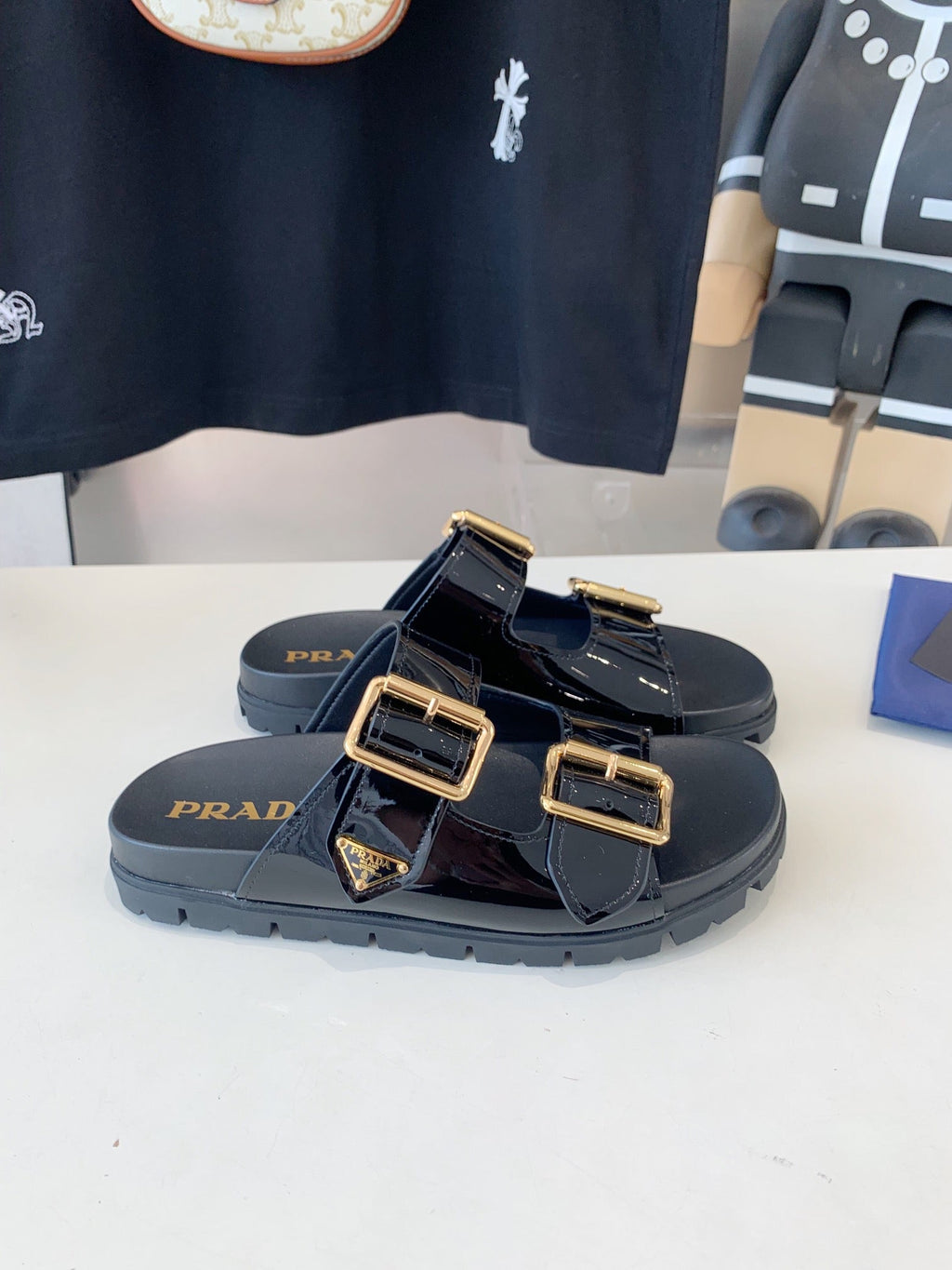 PRADA STRAP SLIDES SANLS GLOSSY BLACK CALFSKIN