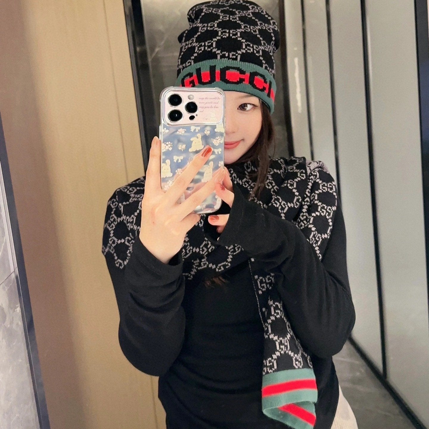 GUCCI SET SCARF AND HAT IN BLACK MONOGRAM CASHMERE 349665