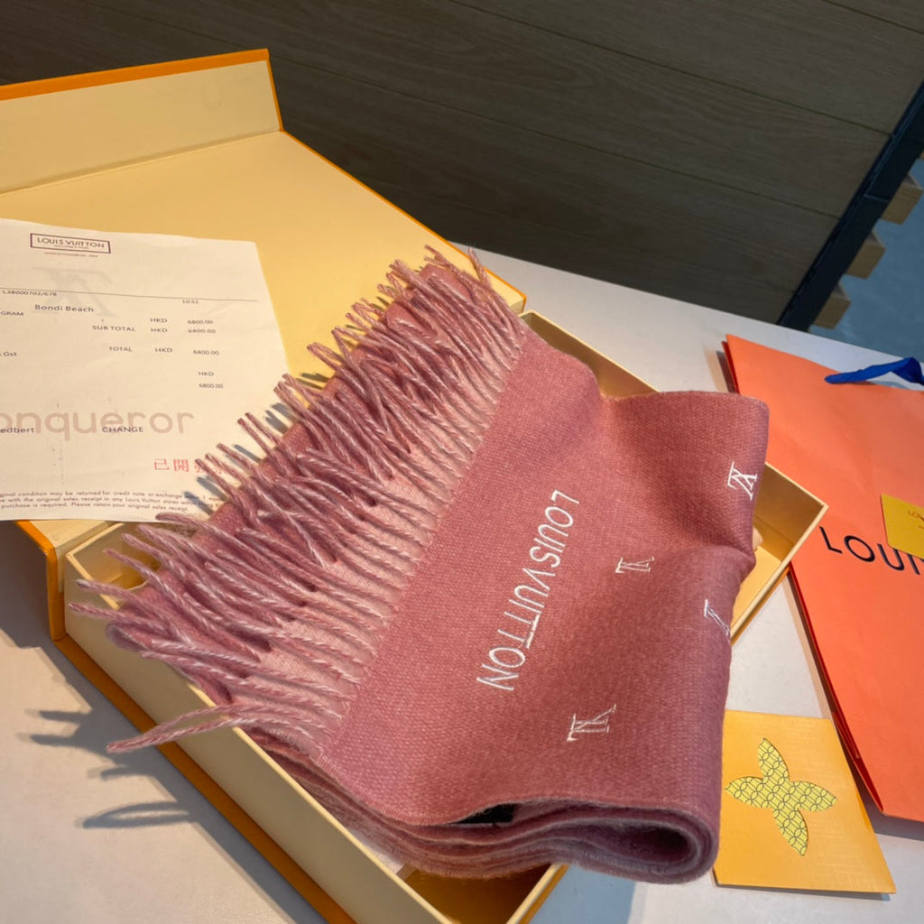 LOUIS VUITTON SCARF 190 CM IN SALMON PINK CASHMERE WITH WHITE LOGO 396328