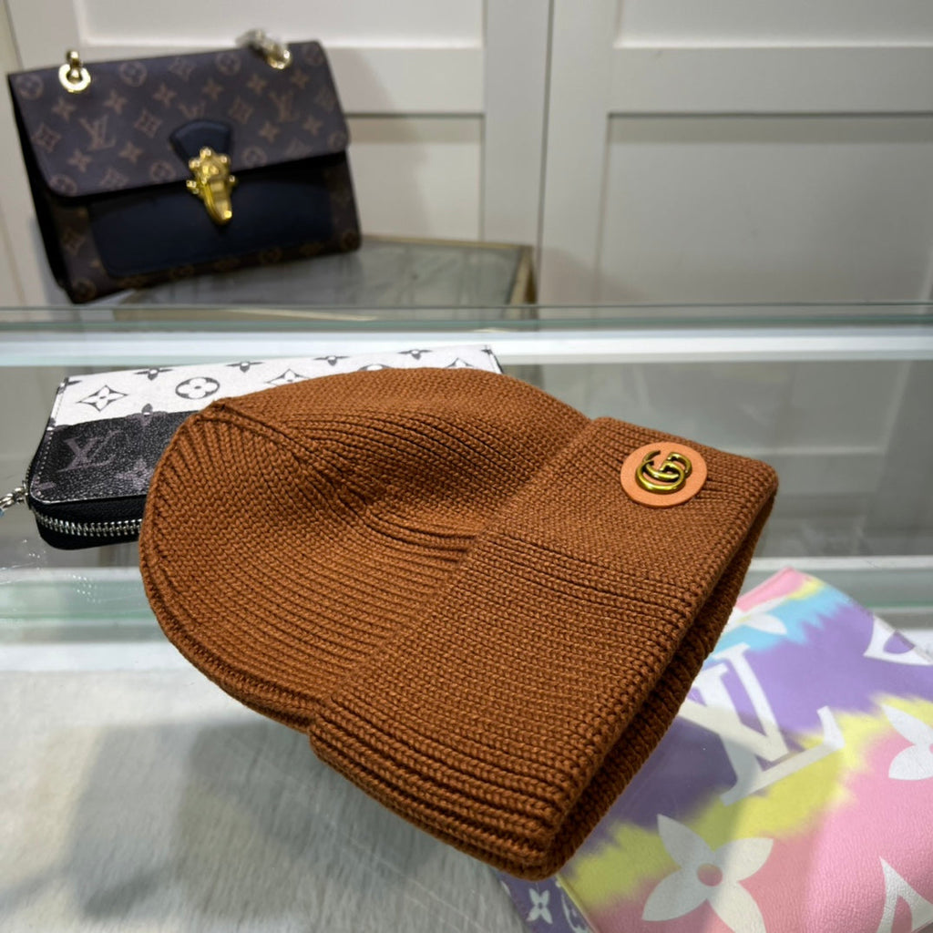 GUCCI BEANIE HAT IN SYRUP BROWN WOOL 395841