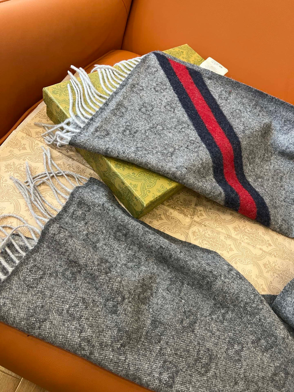GUCCI 25S SCARF 190 IN WOOL 636373