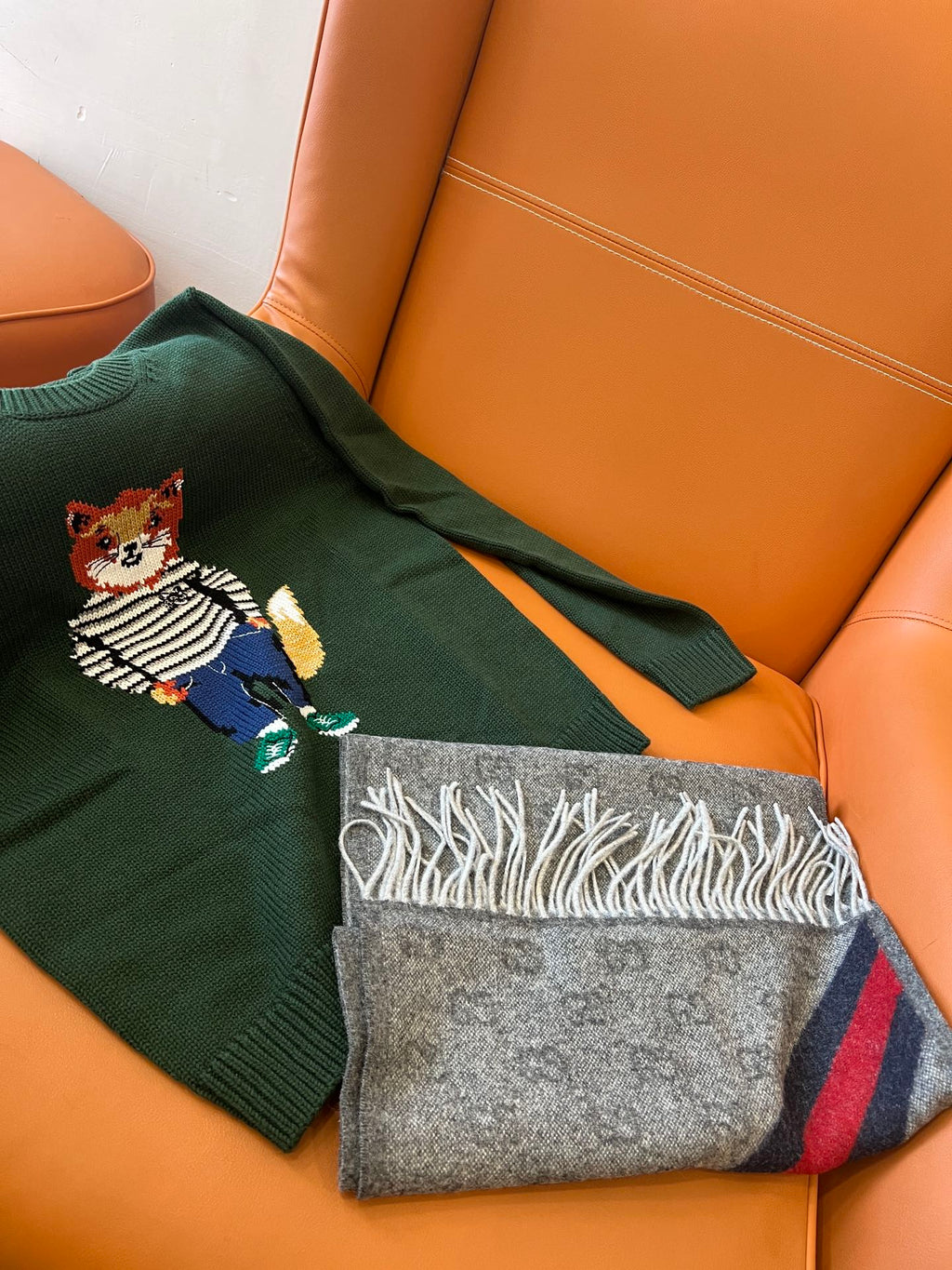 GUCCI 25S SCARF 190 IN WOOL 636373
