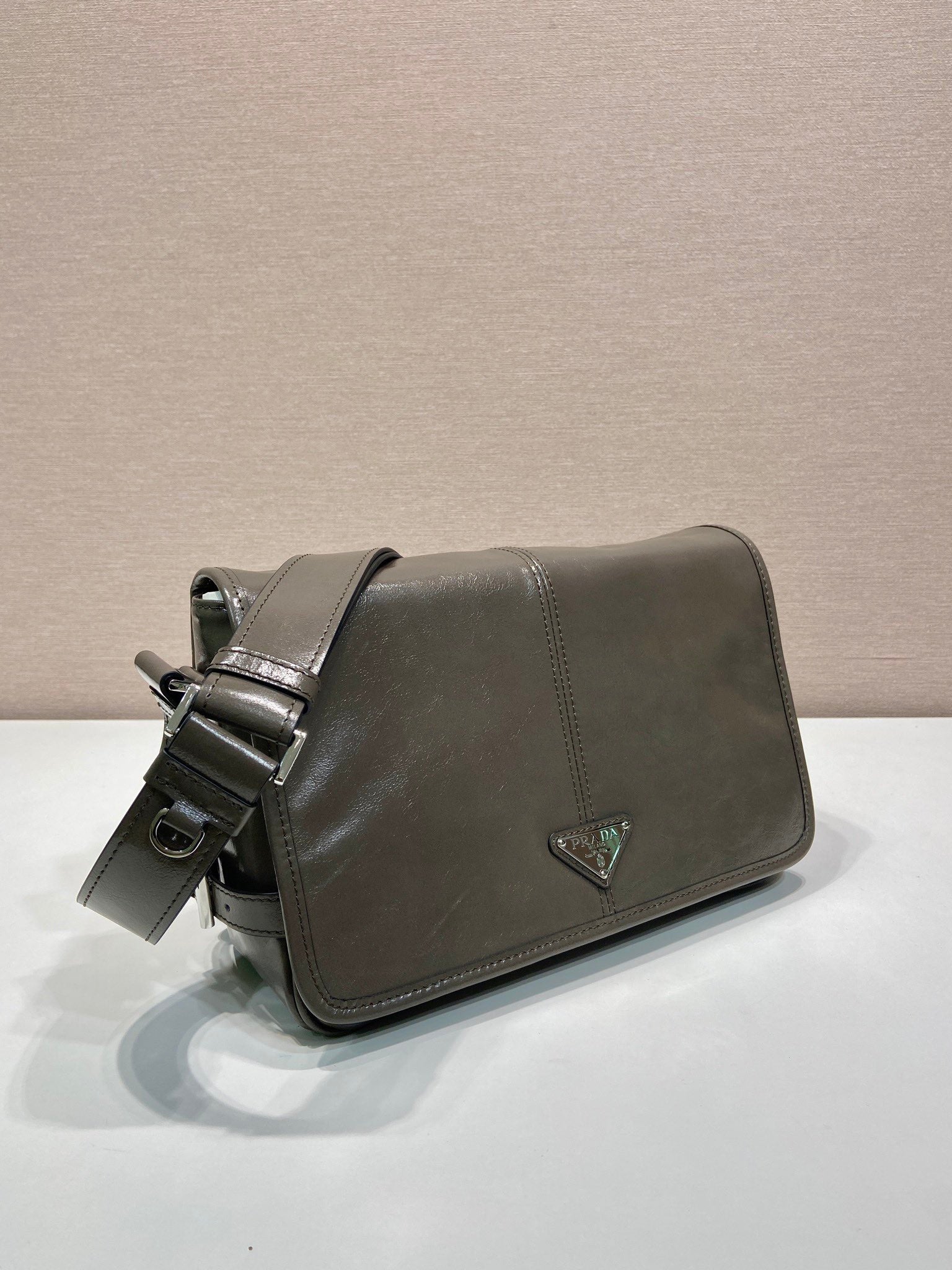 PRADA MESSENGER BAG 30 IN TROUT GRAY SOFT AND SHINY CALFSKIN
