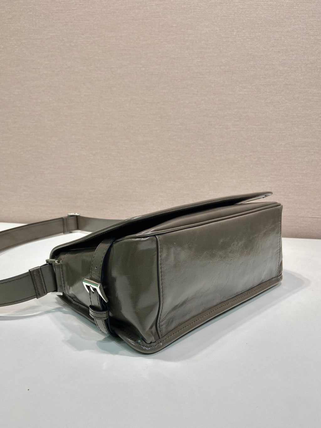 PRADA MESSENGER BAG 30 IN TROUT GRAY SOFT AND SHINY CALFSKIN