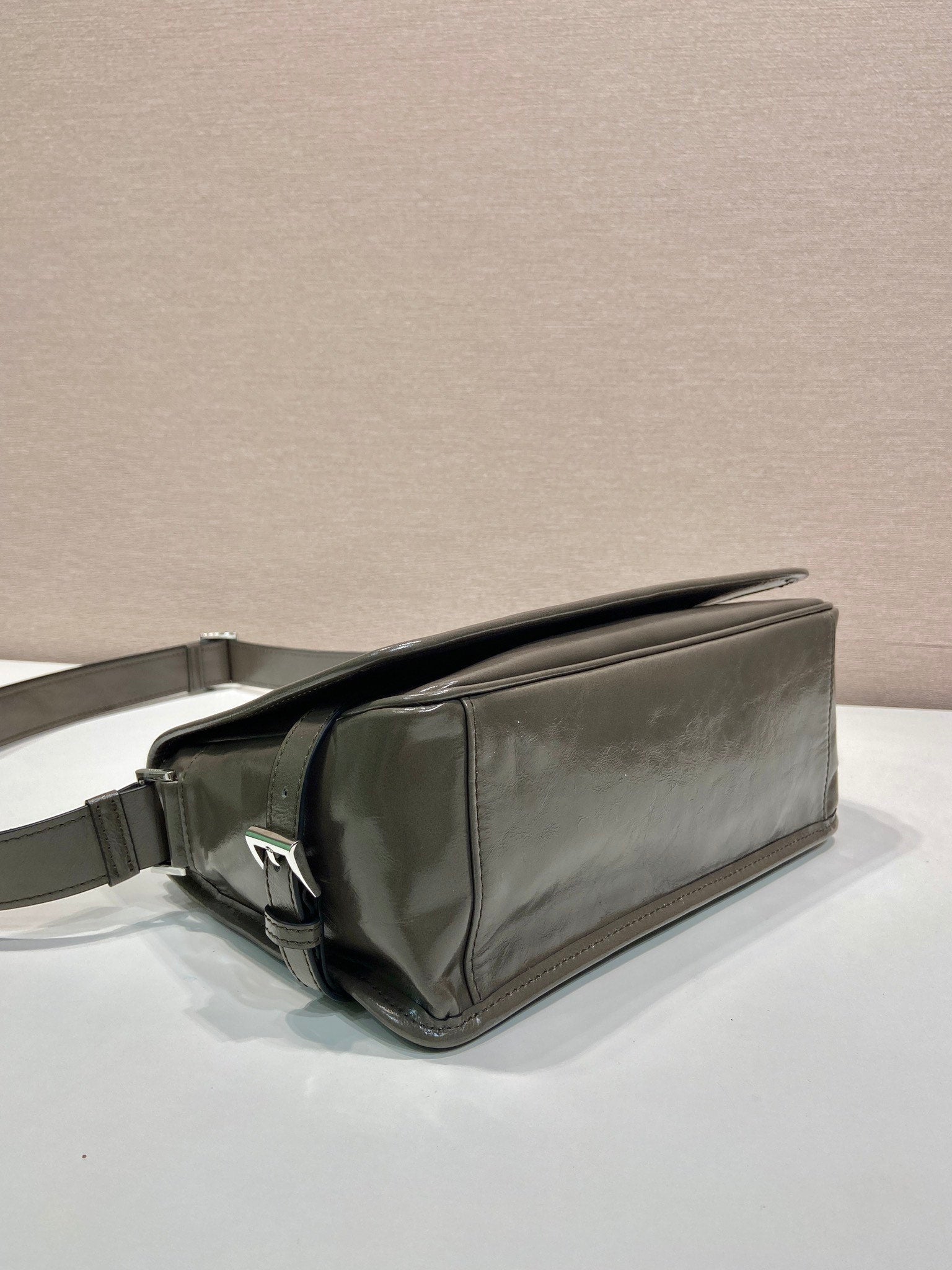 PRADA MESSENGER BAG 30 IN TROUT GRAY SOFT AND SHINY CALFSKIN
