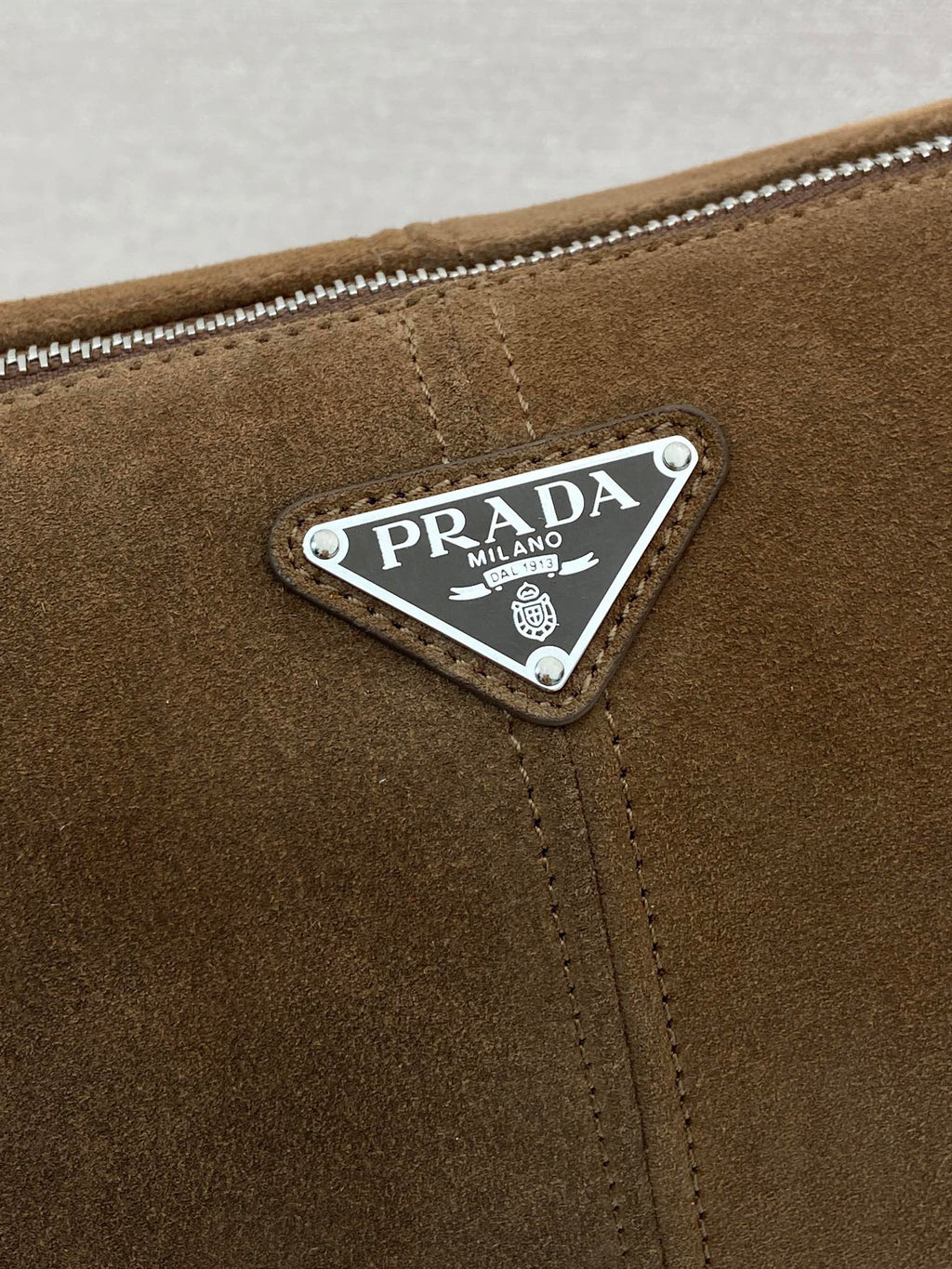 PRADA HOBO BAG 35 IN GINGERBREAD SUEDE SILVER LOGO