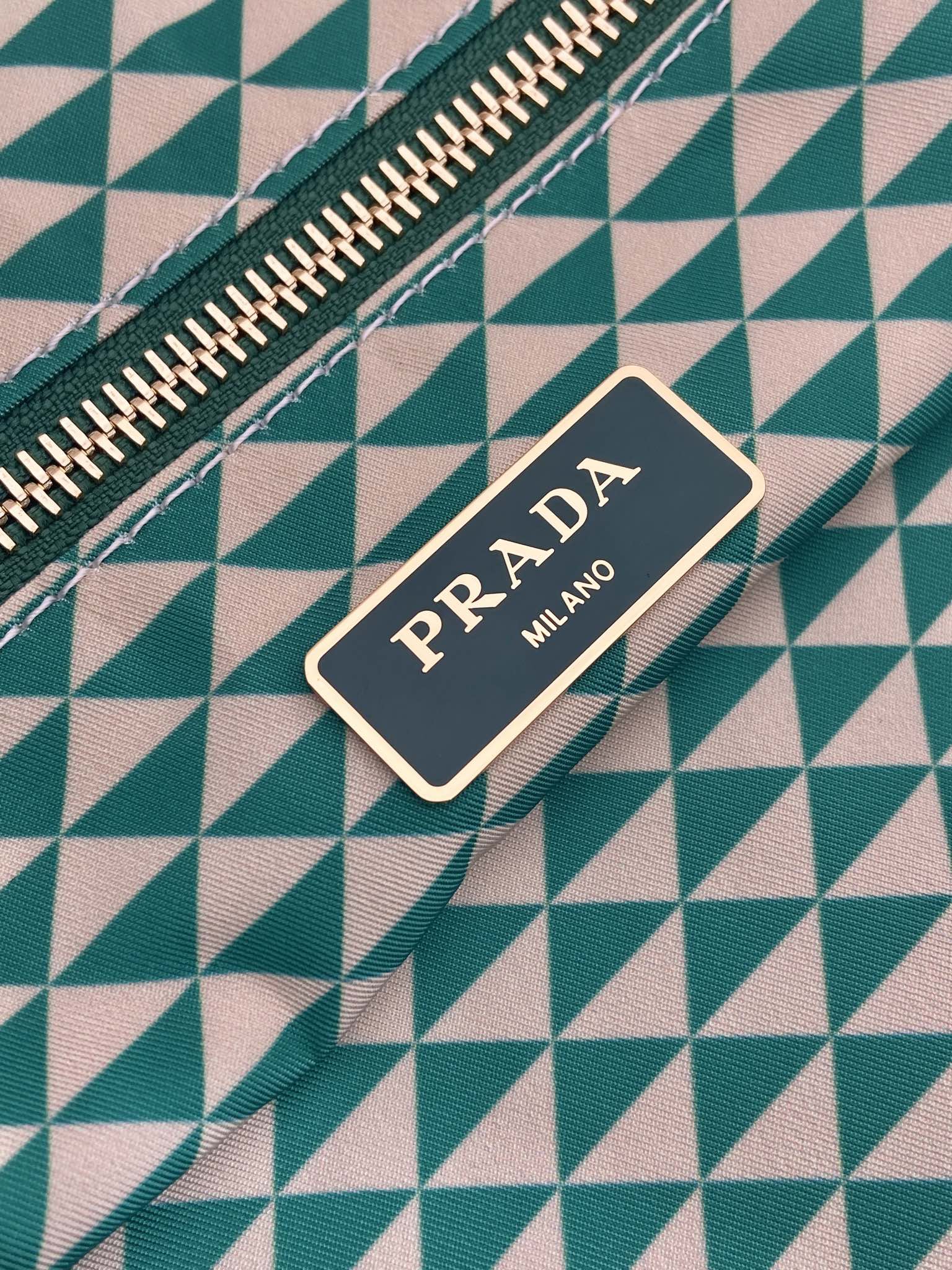 PRADA TOTE BAG 33 IN FOREST GREEN MIX CREAM TRIANGLE PATTERN EMBROIDERED FABRIC
