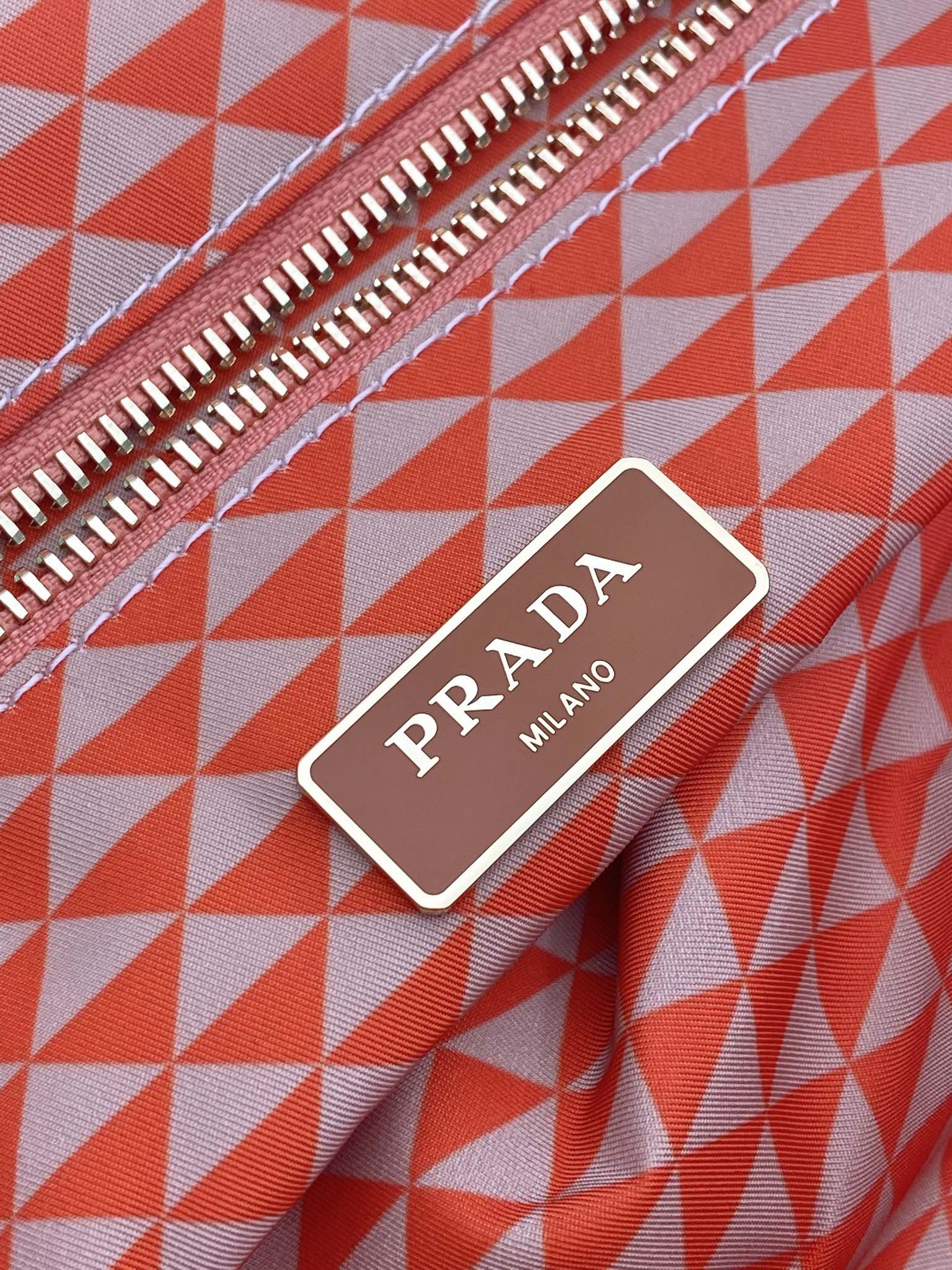 PRADA TOTE BAG 33 IN ORANGE MIX WHITE TRIANGLE PATTERN EMBROIDERED FABRIC