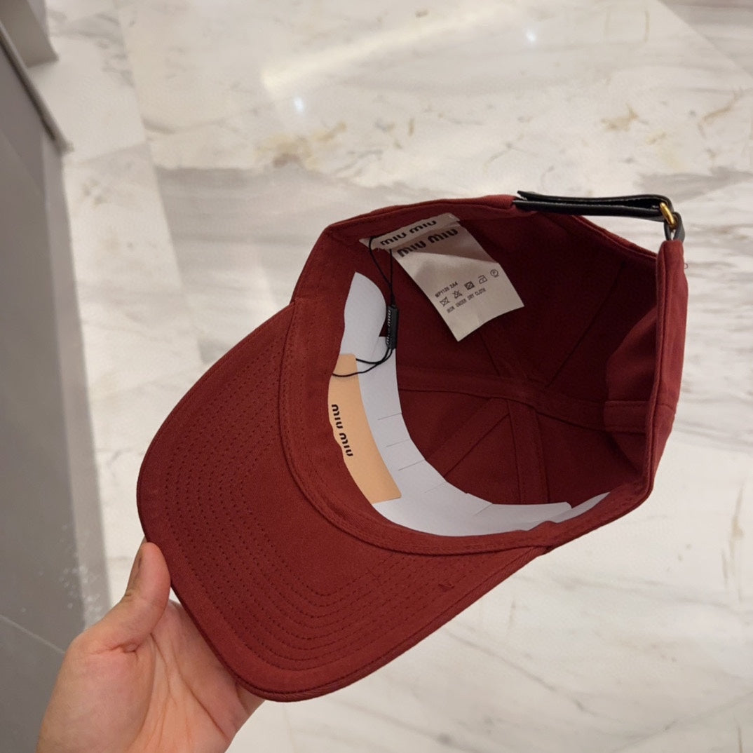 MM BASEBALL CAP IN RED FABRIC EMBROIDERED LOGO STYLE 9