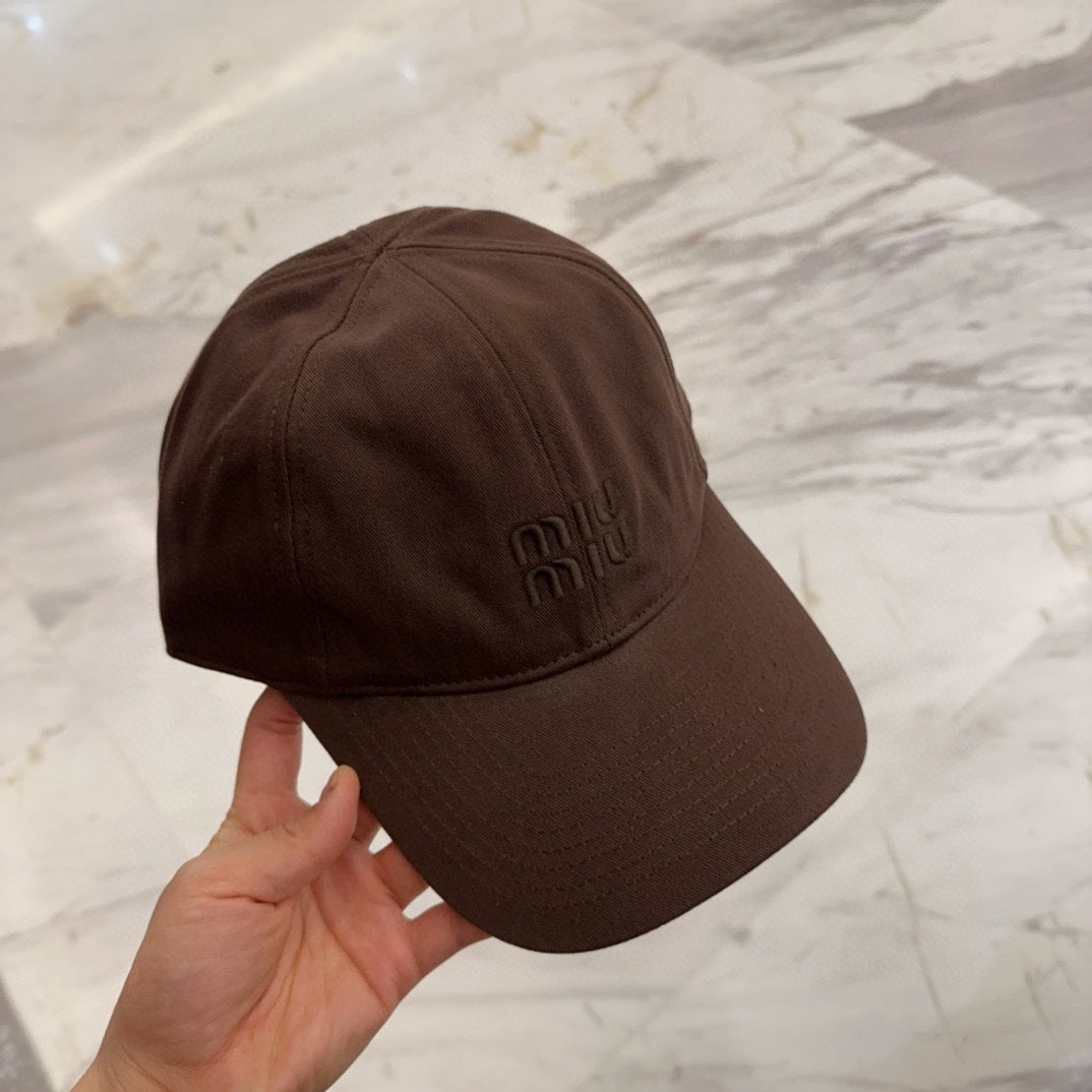 MM BASEBALL CAP IN DARK BROWN FABRIC EMBROIDERED LOGO STYLE 7