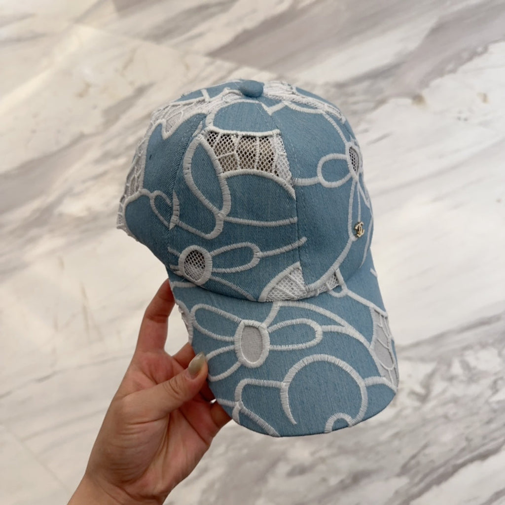 CHANEL LACE FLORAL BASEBALL HAT 672631
