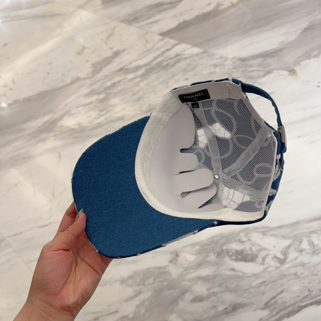 CHANEL LACE FLORAL BASEBALL HAT 672633