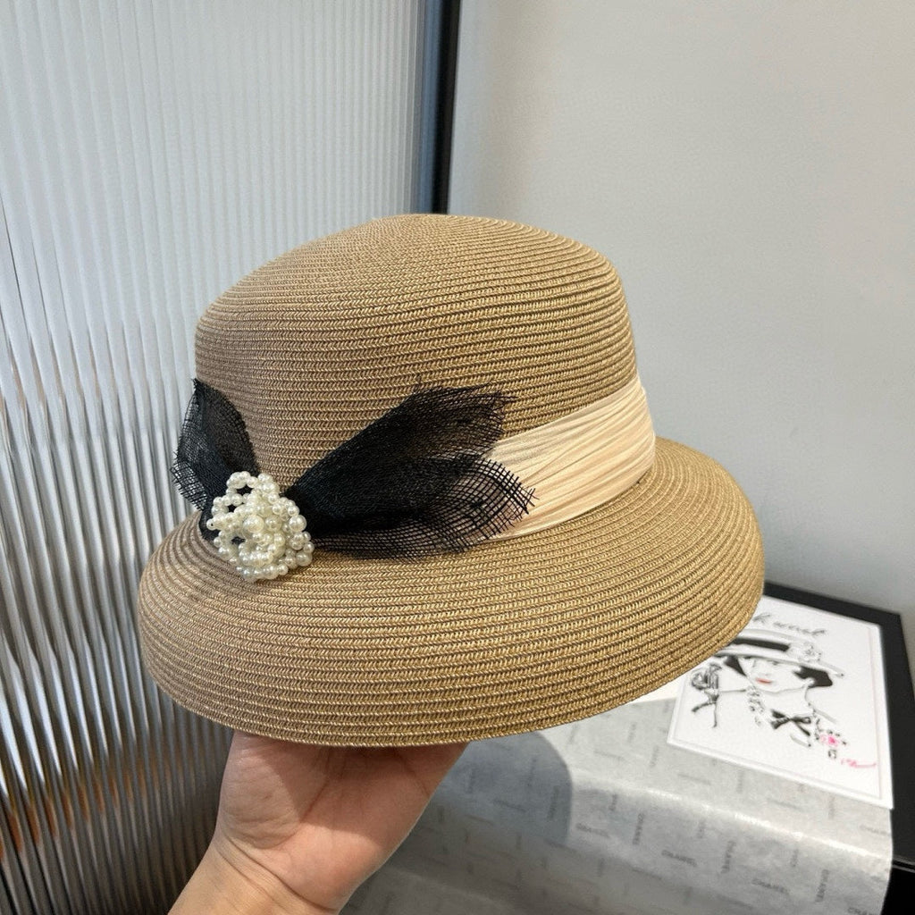 CELINE SMALL BRIM HAT MODEL 650348 IN BEIGE WOVEN STRAW