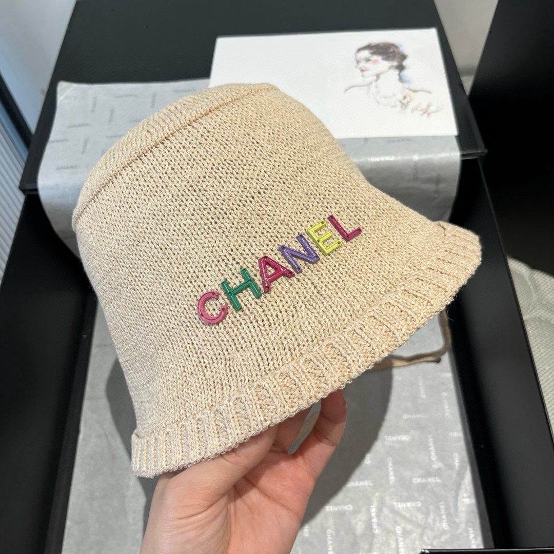 CHANEL WOVEN BUCKET HAT BEIGE 673999