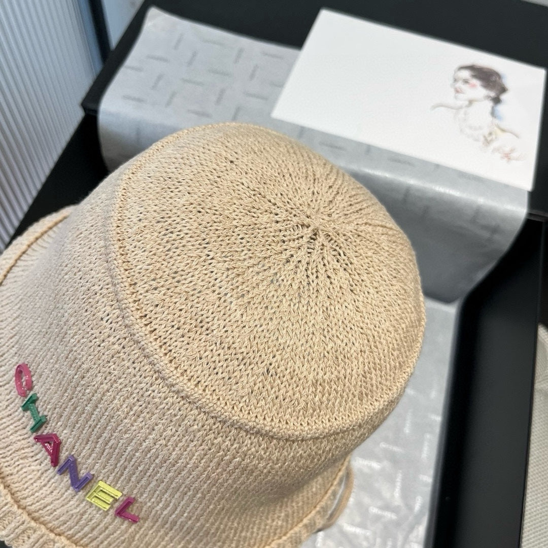 CHANEL WOVEN BUCKET HAT BEIGE 673999