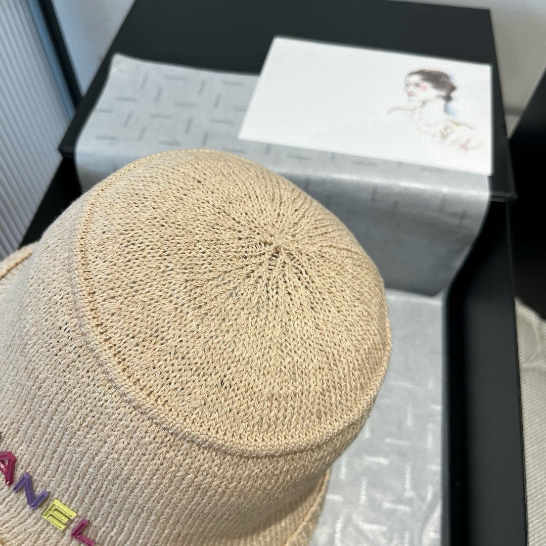 CHANEL WOVEN BUCKET HAT BEIGE 673999