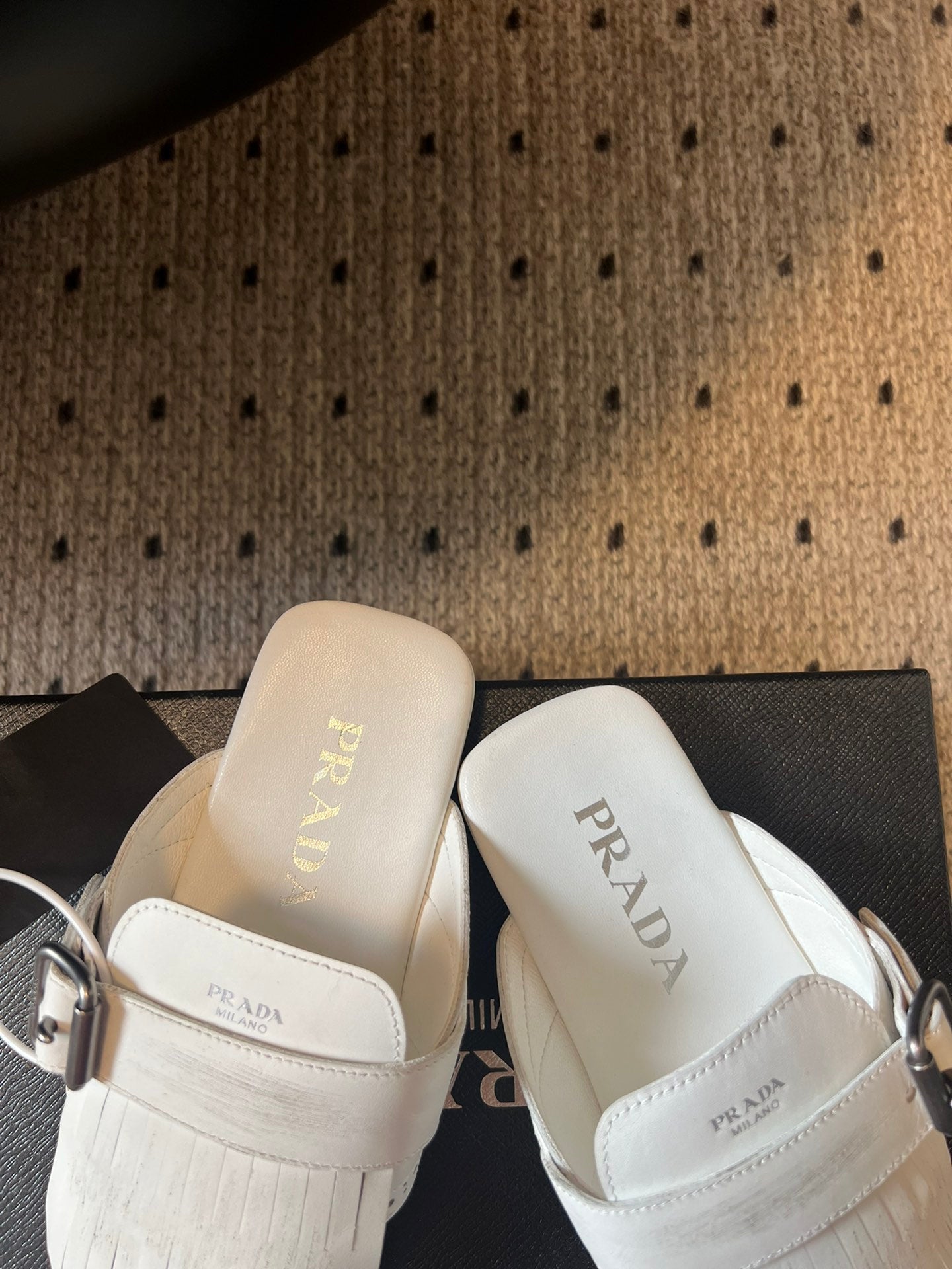 PRADA 25S SHUFFLE LEATHER THONG SANLS IN IVORY CALFSKIN