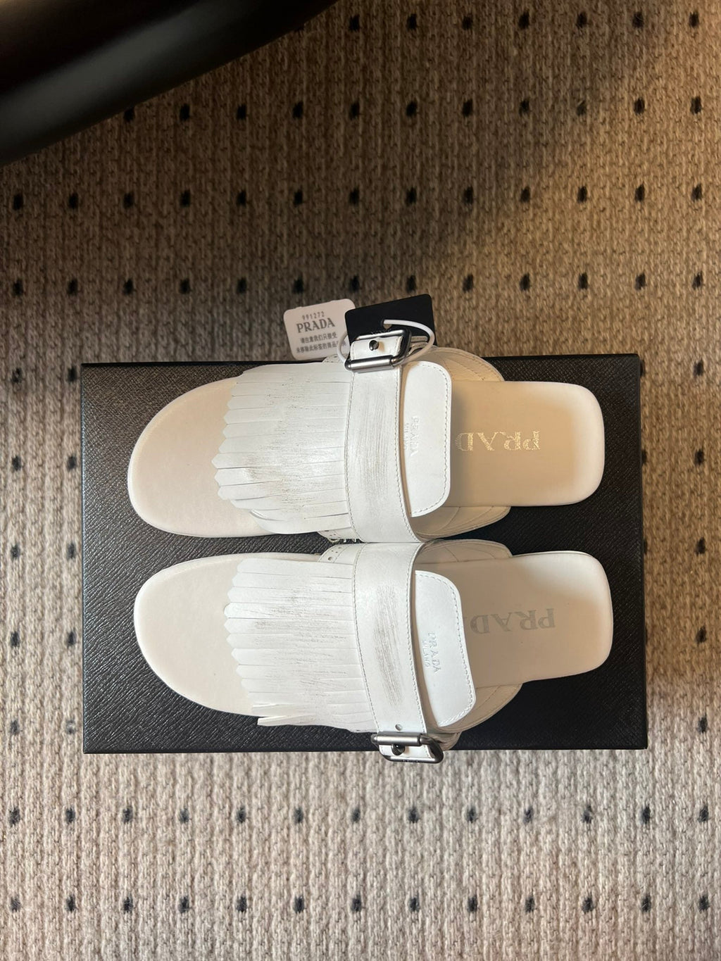 PRADA 25S SHUFFLE LEATHER THONG SANLS IN IVORY CALFSKIN