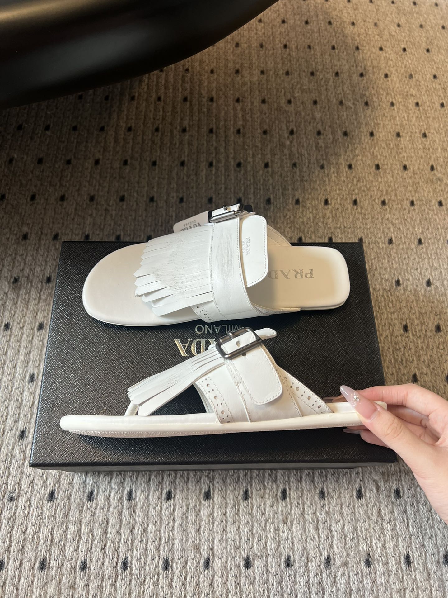 PRADA 25S SHUFFLE LEATHER THONG SANLS IN IVORY CALFSKIN