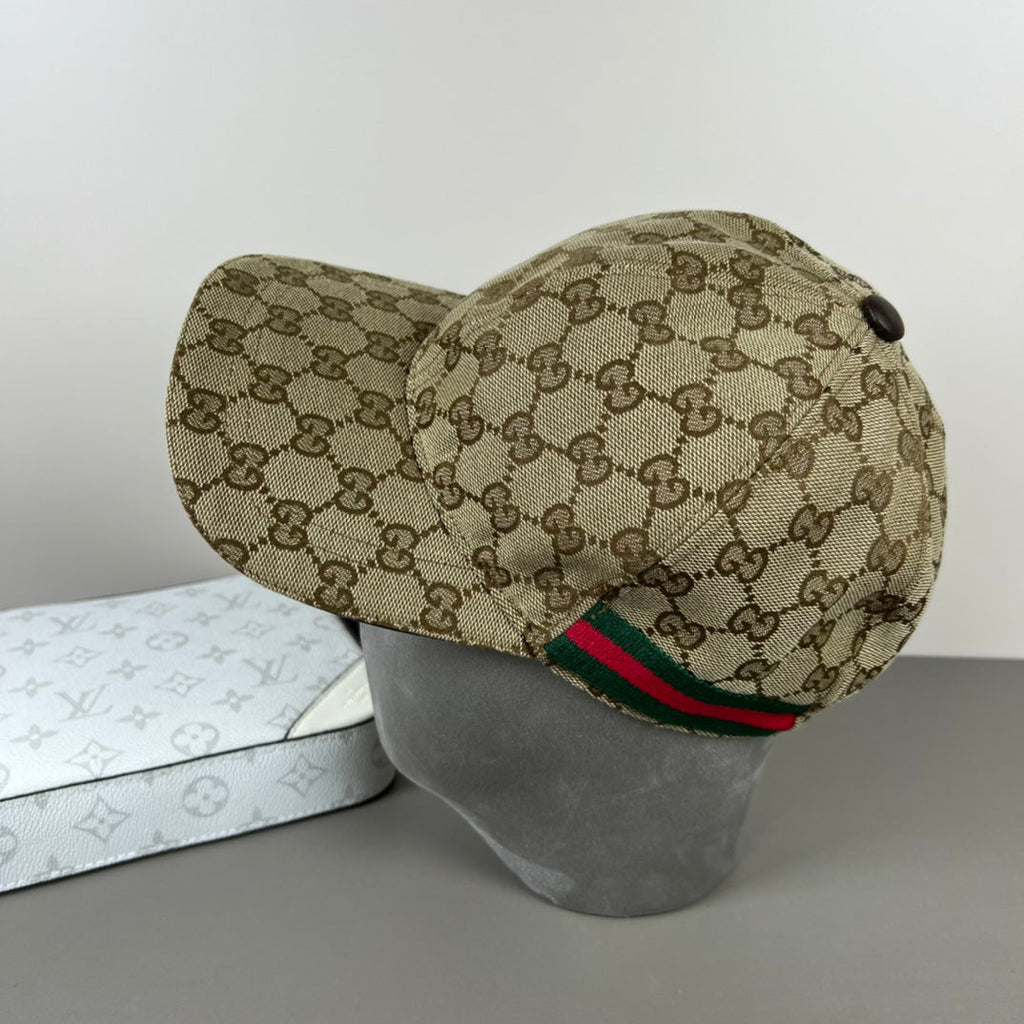 GUCCI BASEBALL CAP IN DARK BEIGE MONOGRAM CANVAS