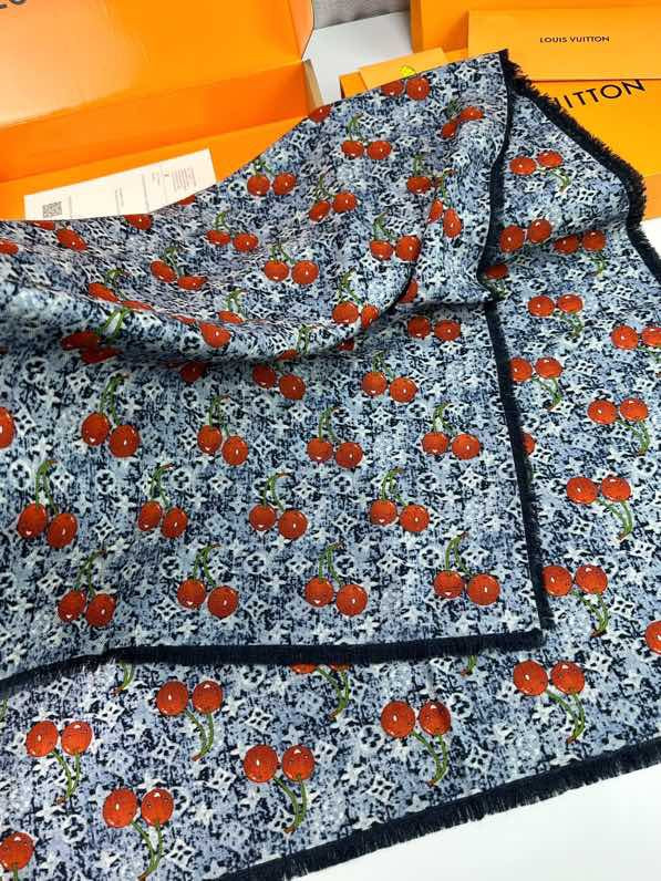 LOUIS VUITTON LV SCARF 140 CM IN SILK-CASHMERE BLEND 709636