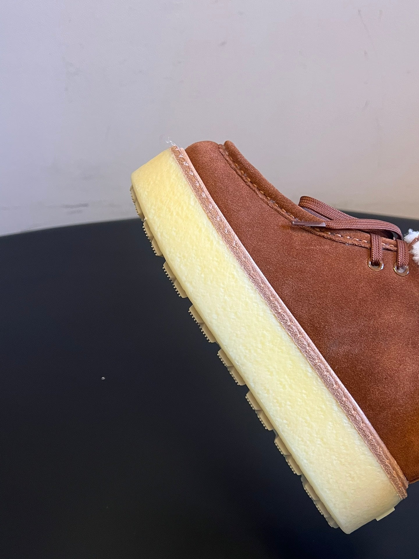 PRADA 25S HIGH-TOP SHOES 40 MM IN BROWN SUEDE SHEARLING-LINED