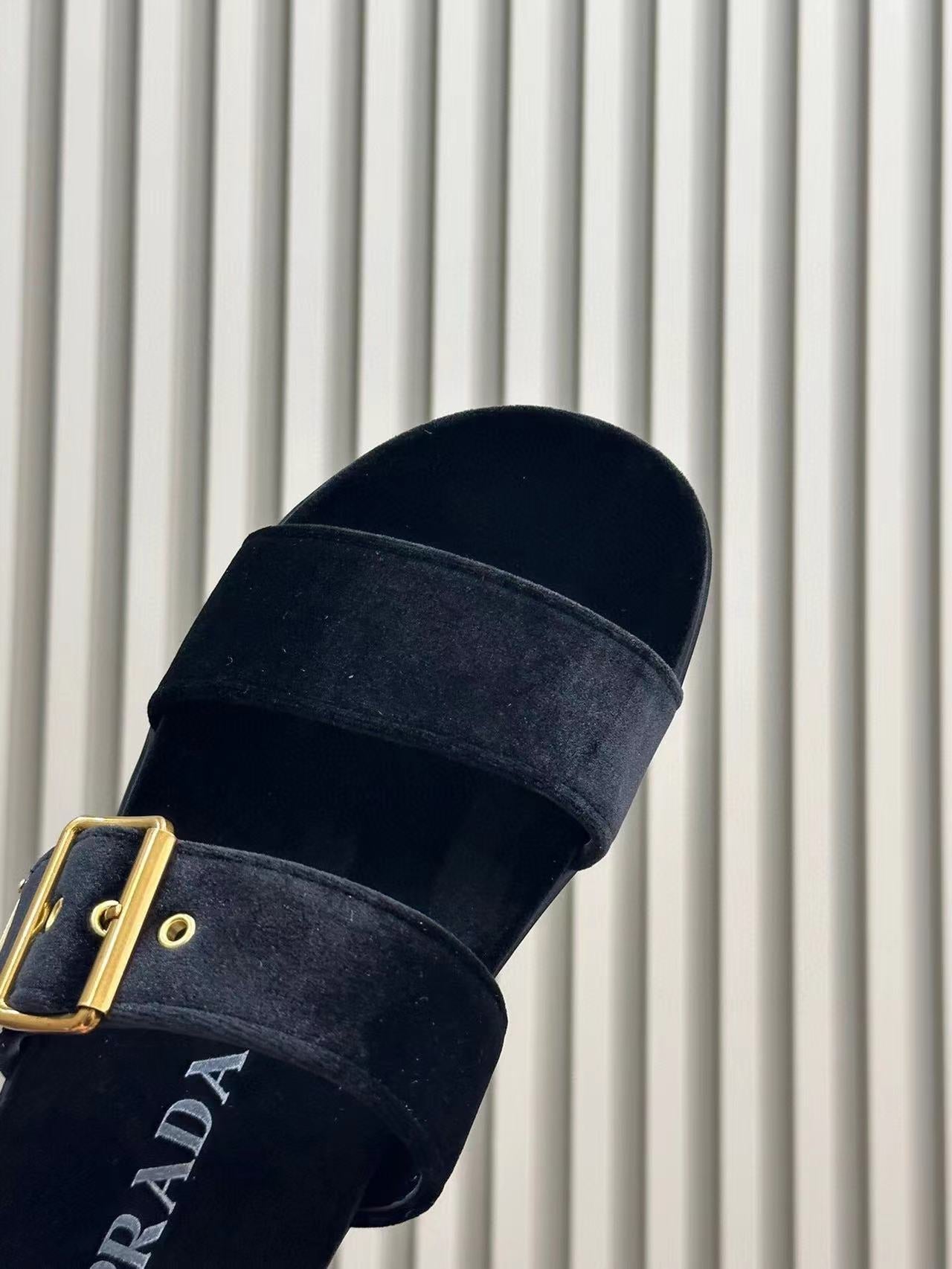 PRADA Pra Slides 10 Velvet Black