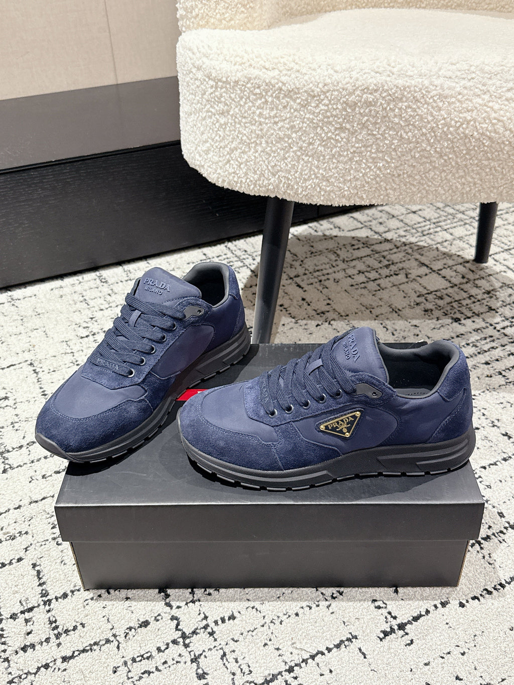 PRADA 25S MEN SNEAKERS LOGO IN NAVY BLUE NUBUCK AND CANVAS